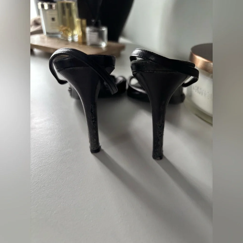 Burberry Black Knotted Heels - Picture 7 of 7